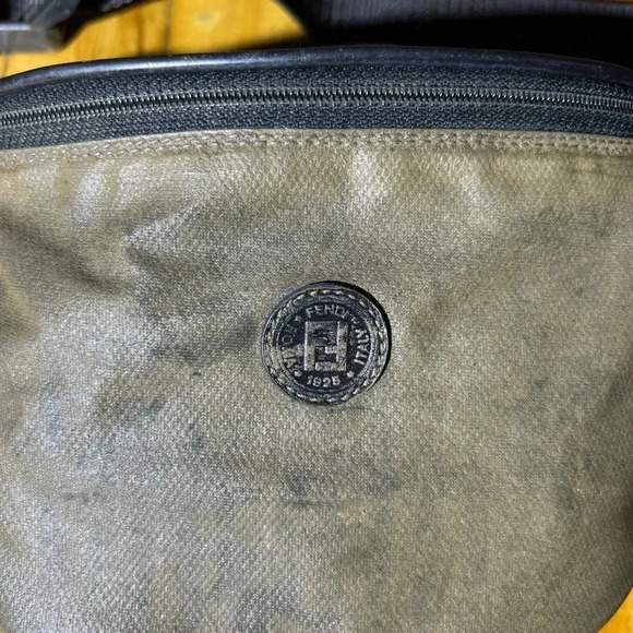 Authentic vintage Fendi waistbag fanny  pack bum bag - Picture 5 of 16